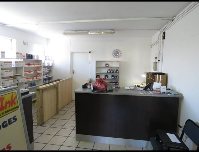 80M² RETAIL RENTED IN LOCHNERHOF